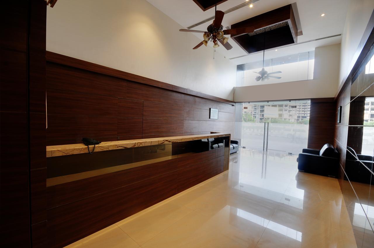 Shreeji Vatika Otel Surat Dış mekan fotoğraf