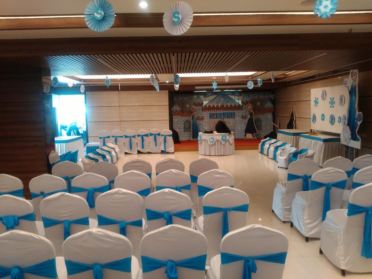 Shreeji Vatika Otel Surat Dış mekan fotoğraf