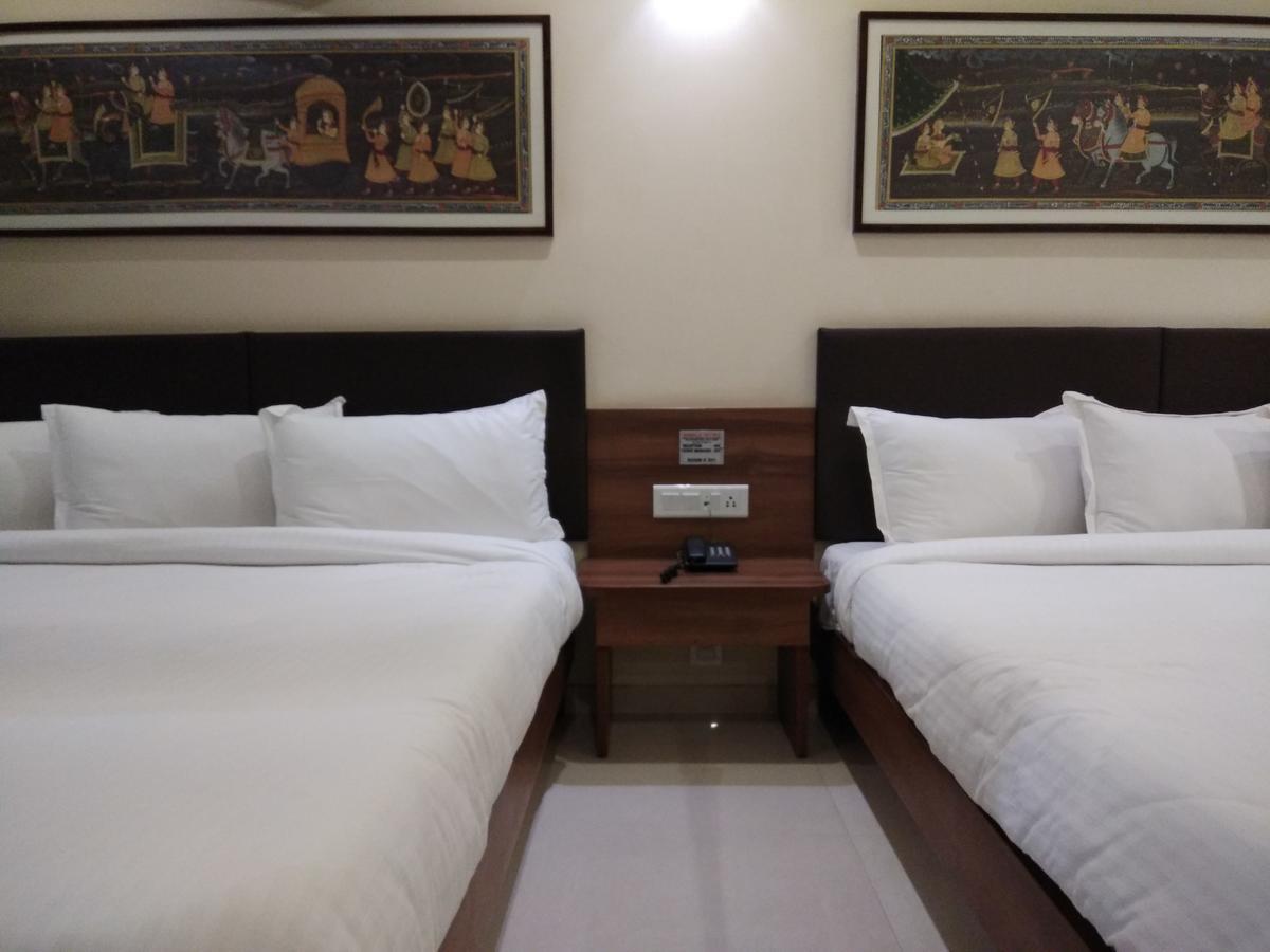 Shreeji Vatika Otel Surat Dış mekan fotoğraf
